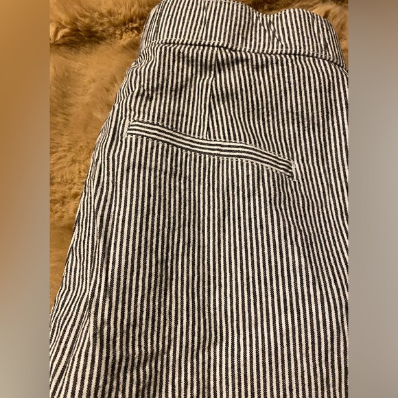 Hollister Cropped Straight Leg Pants XS - Picture 2 of 6